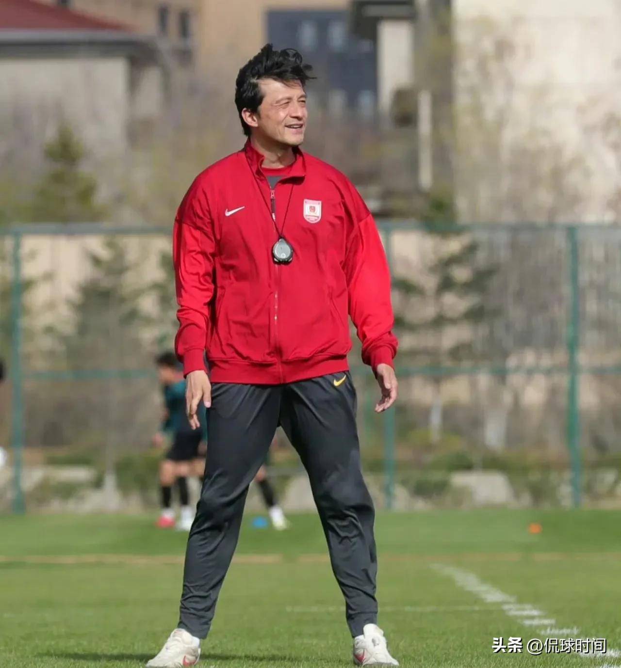 长春亚泰客场大胜青岛中能，豪取三分的简单介绍